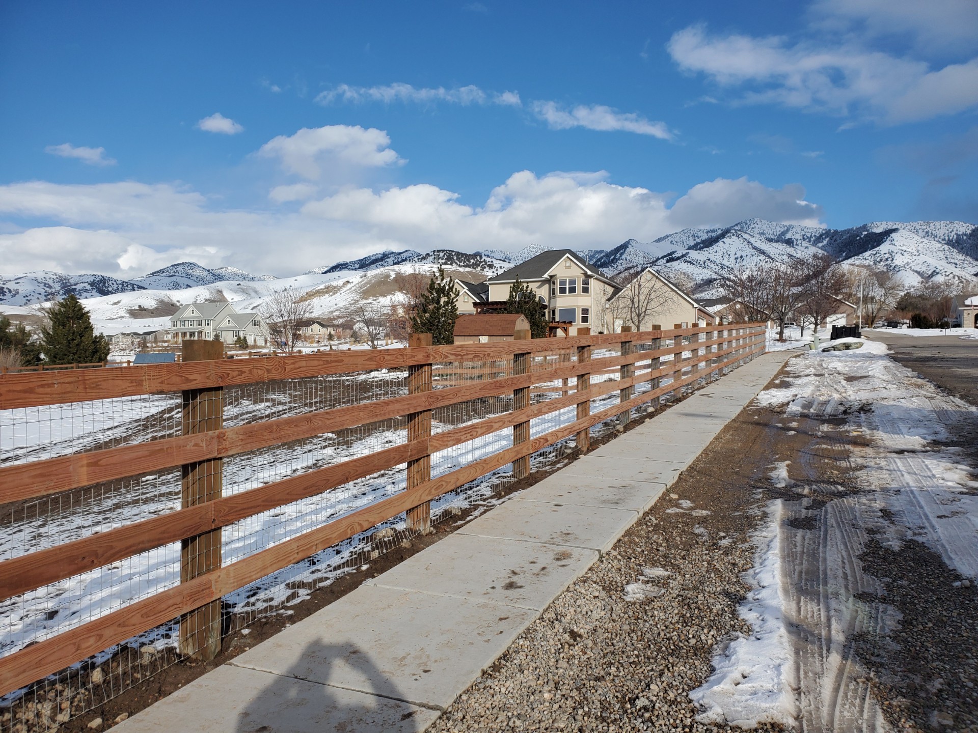 Farm & Field Fences in Northern Utah